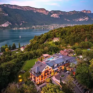 Les Trésoms Lake&spa Annecy